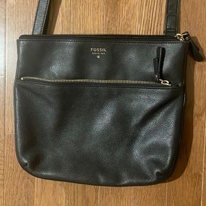 Black fossil purse